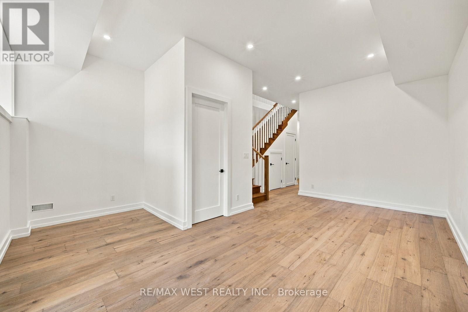 157 Aldercrest Avenue, Toronto, Ontario  M8W 4J2 - Photo 37 - W13906190