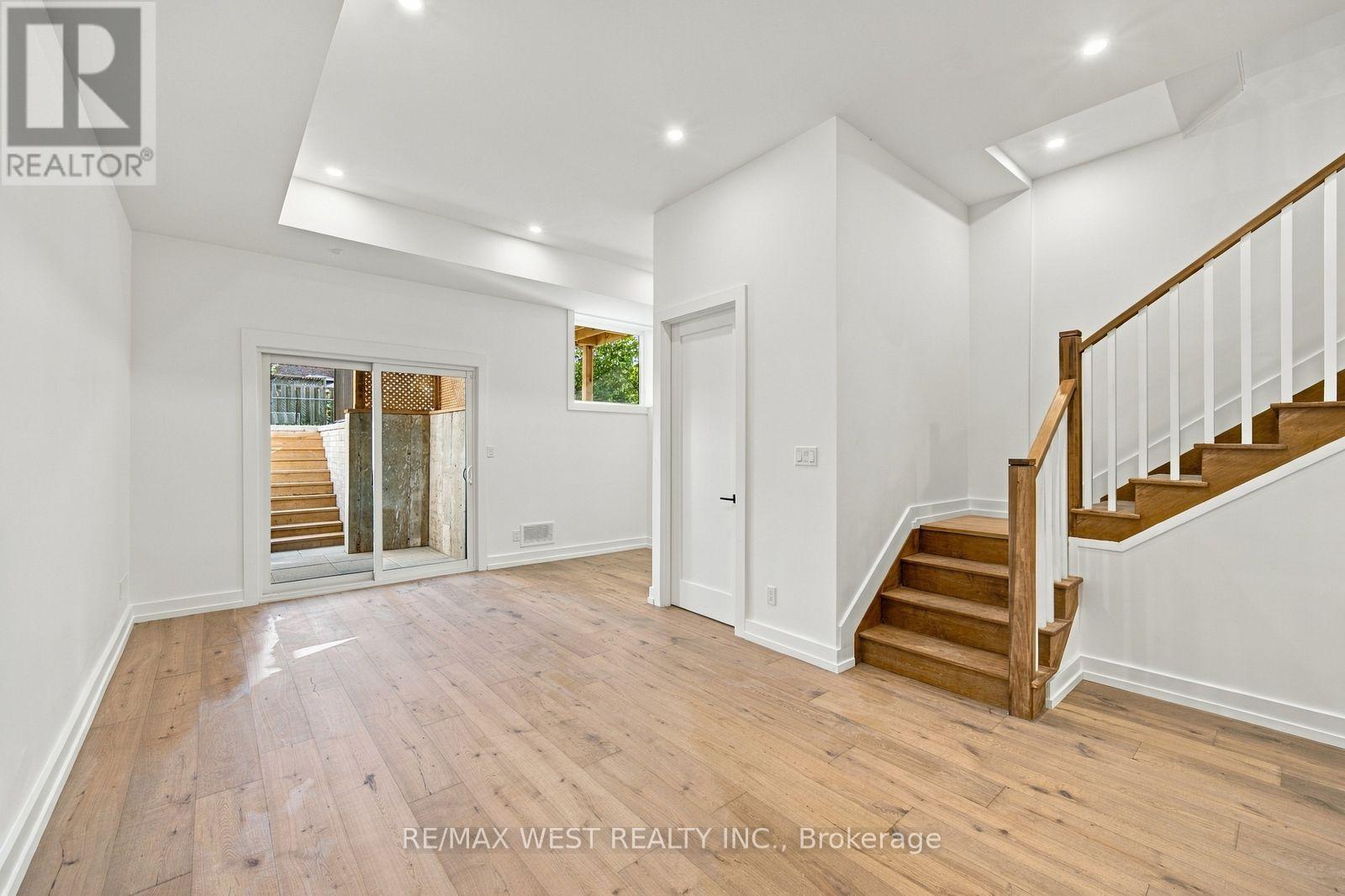 157 Aldercrest Avenue, Toronto, Ontario  M8W 4J2 - Photo 35 - W13906190