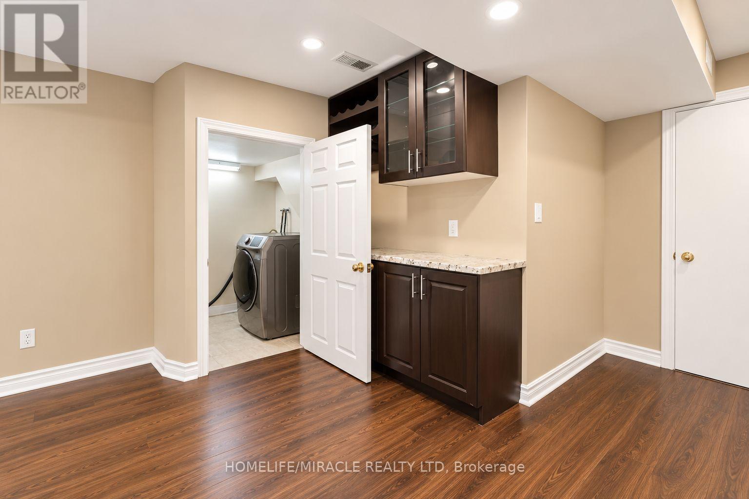 7683 Doverwood Drive, Mississauga, Ontario  L5N 8J1 - Photo 39 - W14100240