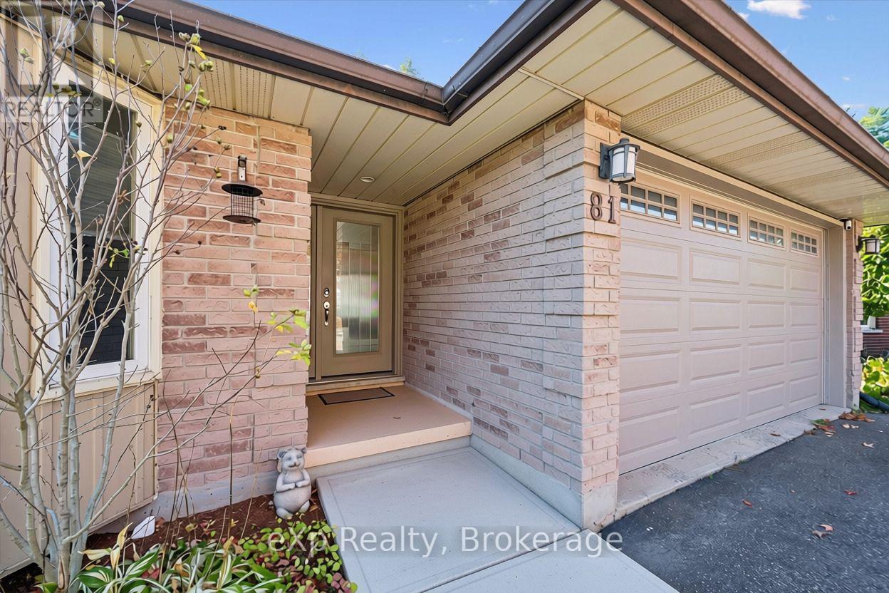 81 Sabrina Crescent, Kitchener, Ontario  N2P 1Y7 - Photo 5 - X14112108