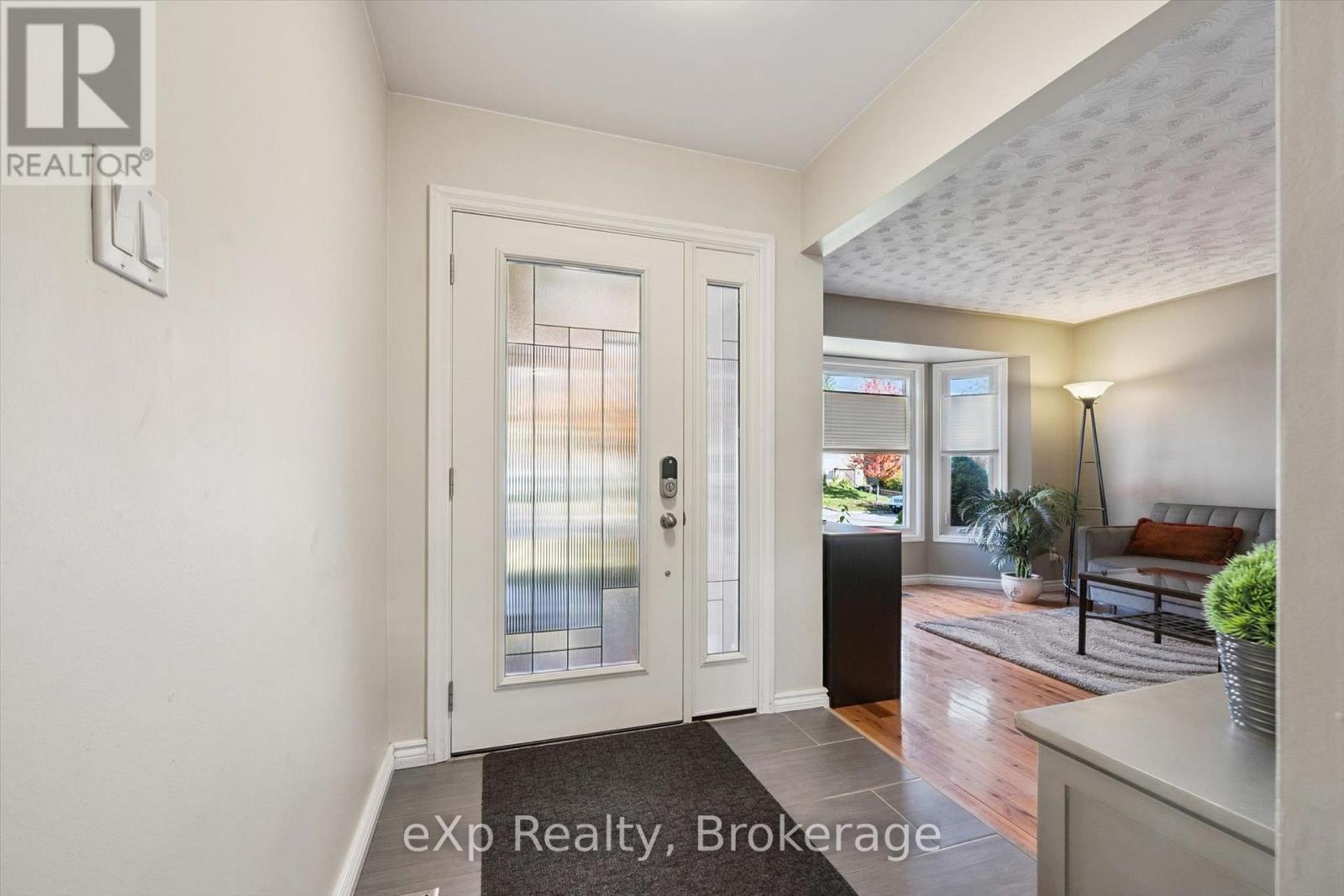 81 Sabrina Crescent, Kitchener, Ontario  N2P 1Y7 - Photo 8 - X14112108