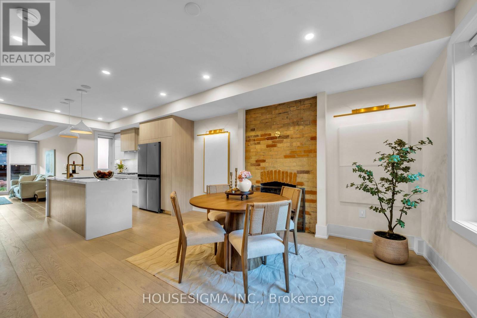 274 ROXTON ROAD, Toronto, Ontario