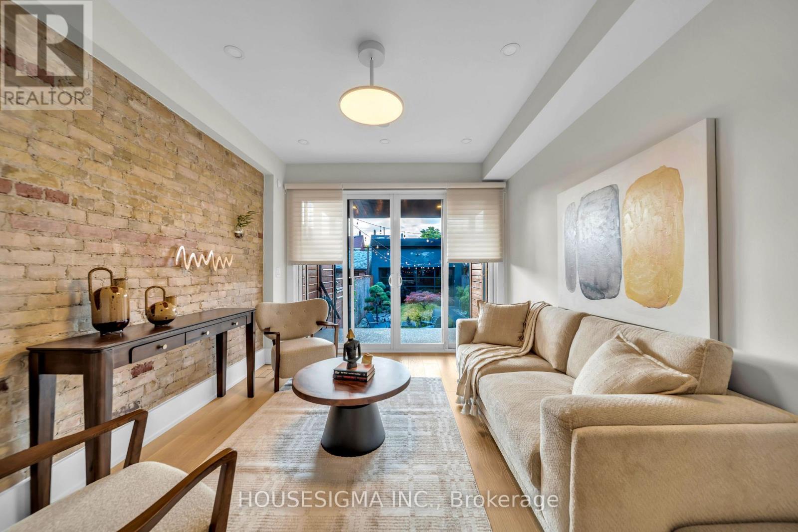274 Roxton Road, Toronto, Ontario  M6G 3P9 - Photo 12 - C14111952