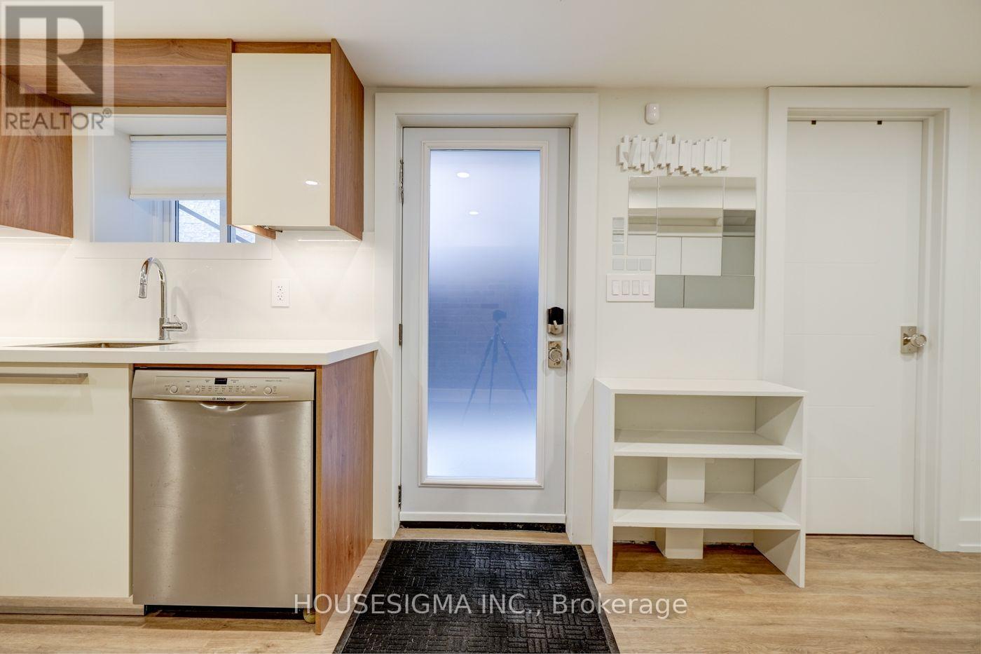 274 Roxton Road, Toronto, Ontario  M6G 3P9 - Photo 45 - C14111952