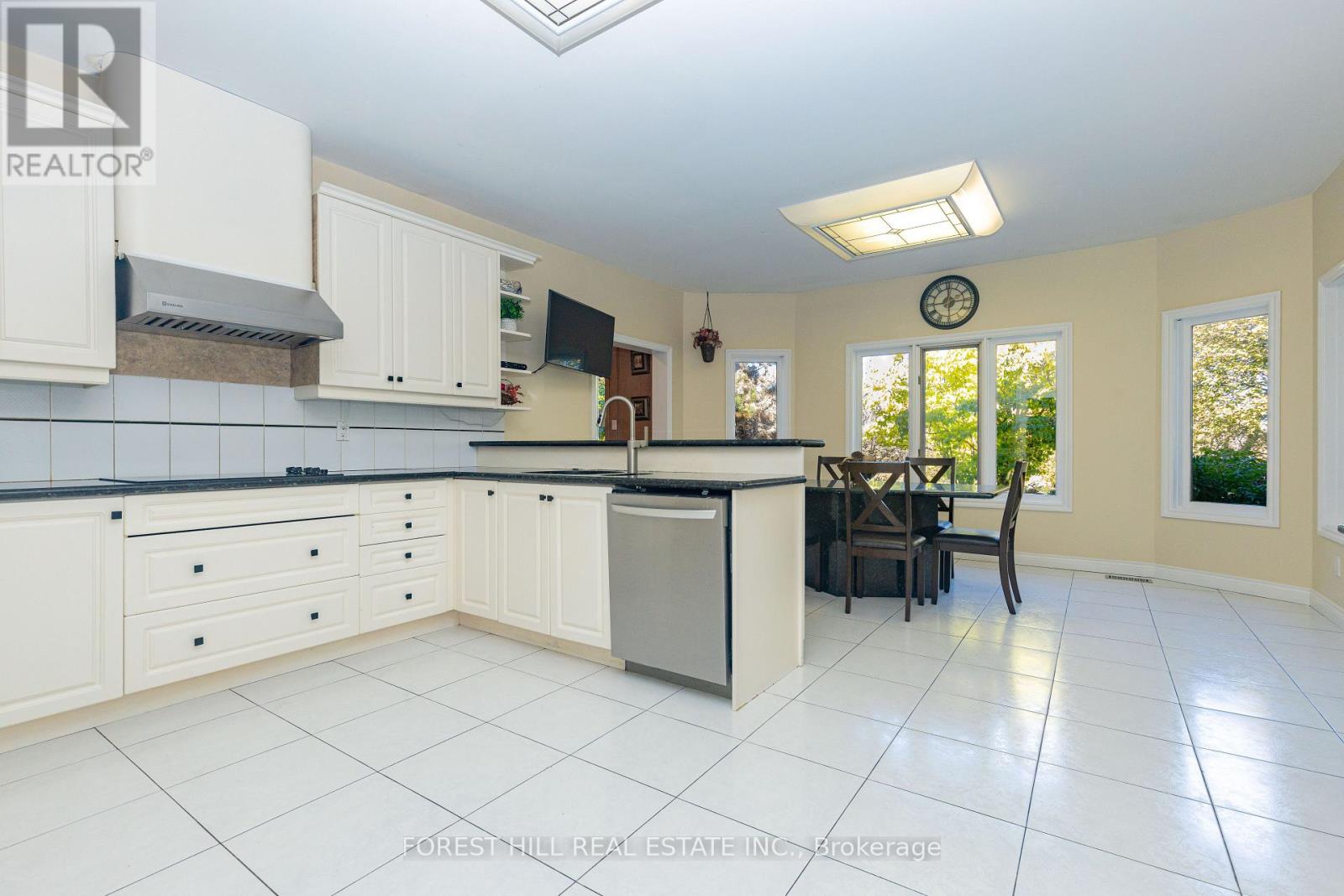 22 Jardin Hill Court, Toronto, Ontario  M2H 3R8 - Photo 12 - C14111956