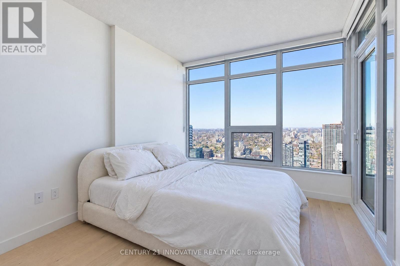 5702 - 1 Concord Cityplace Way, Toronto, Ontario  M5V 0X3 - Photo 16 - C14112038