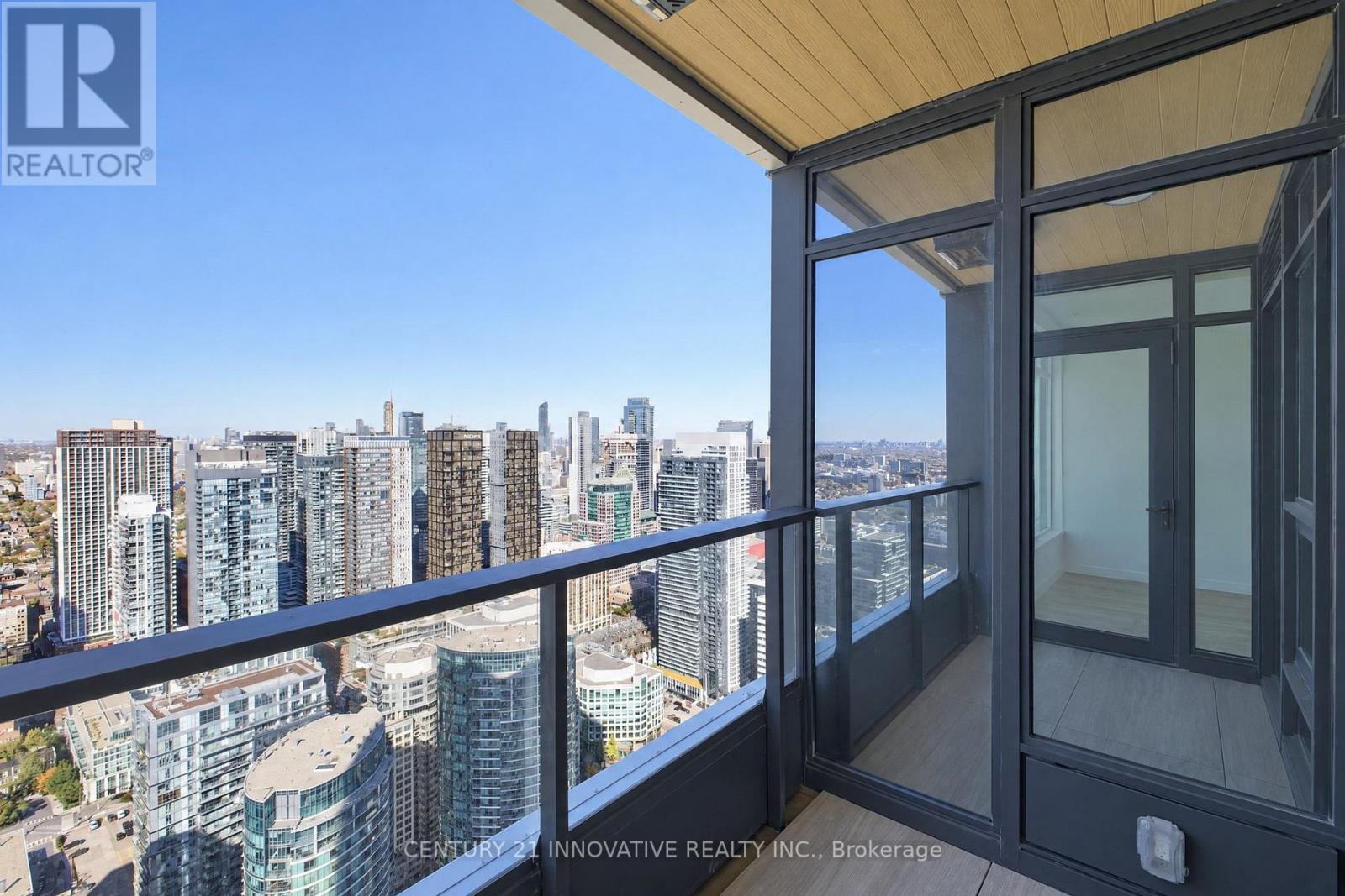 5702 - 1 Concord Cityplace Way, Toronto, Ontario  M5V 0X3 - Photo 21 - C14112038