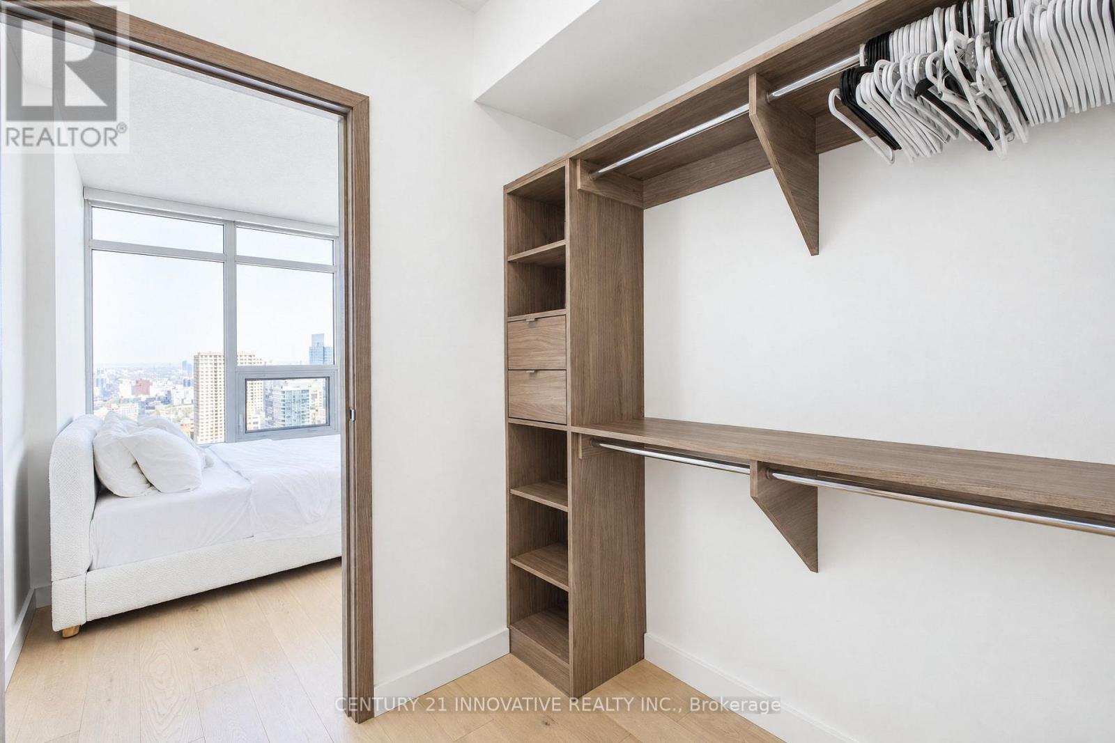 5702 - 1 Concord Cityplace Way, Toronto, Ontario  M5V 0X3 - Photo 26 - C14112038