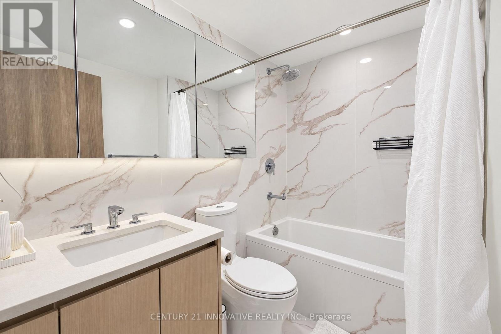 5702 - 1 Concord Cityplace Way, Toronto, Ontario  M5V 0X3 - Photo 27 - C14112038