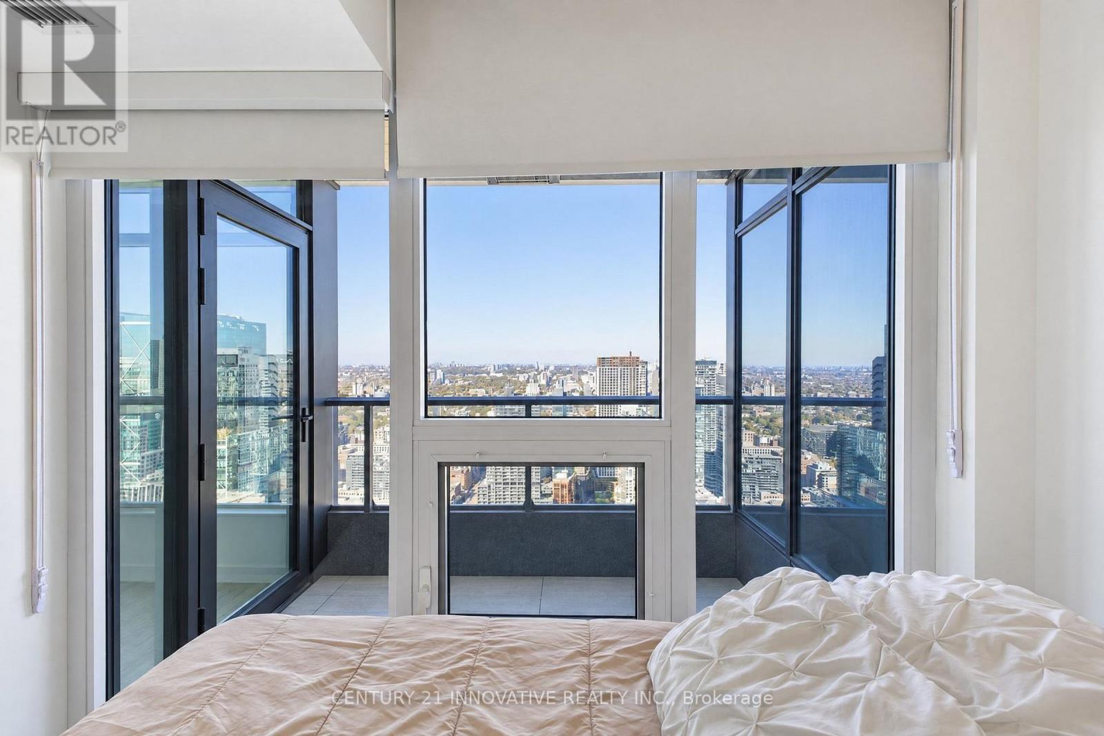 5702 - 1 Concord Cityplace Way, Toronto, Ontario  M5V 0X3 - Photo 32 - C14112038