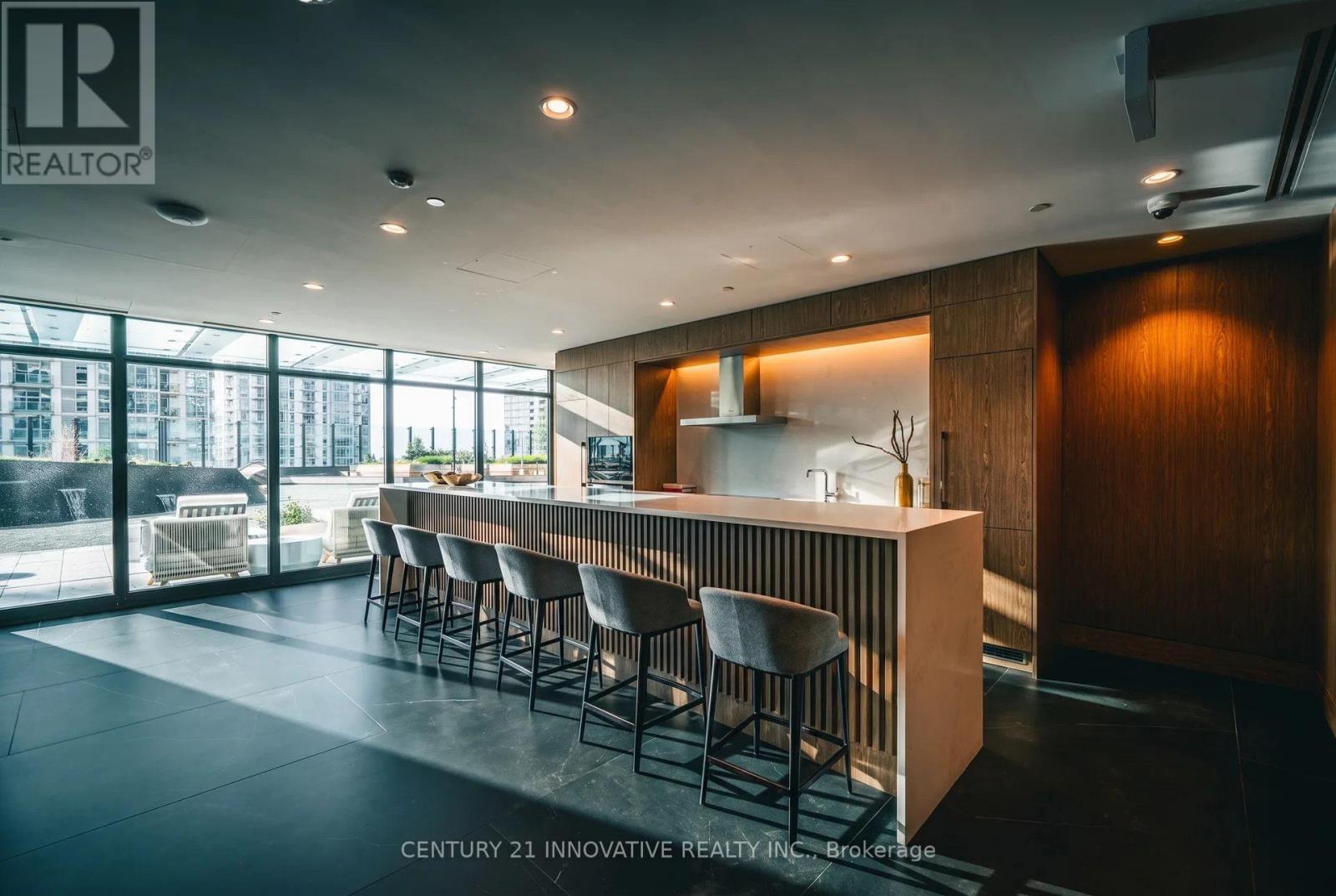 5702 - 1 Concord Cityplace Way, Toronto, Ontario  M5V 0X3 - Photo 48 - C14112038