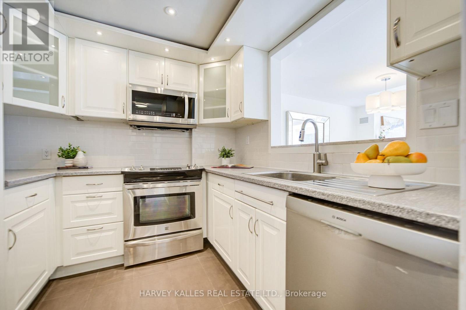 512 - 1818 Bayview Avenue, Toronto, Ontario  M4G 4G6 - Photo 9 - C14112080