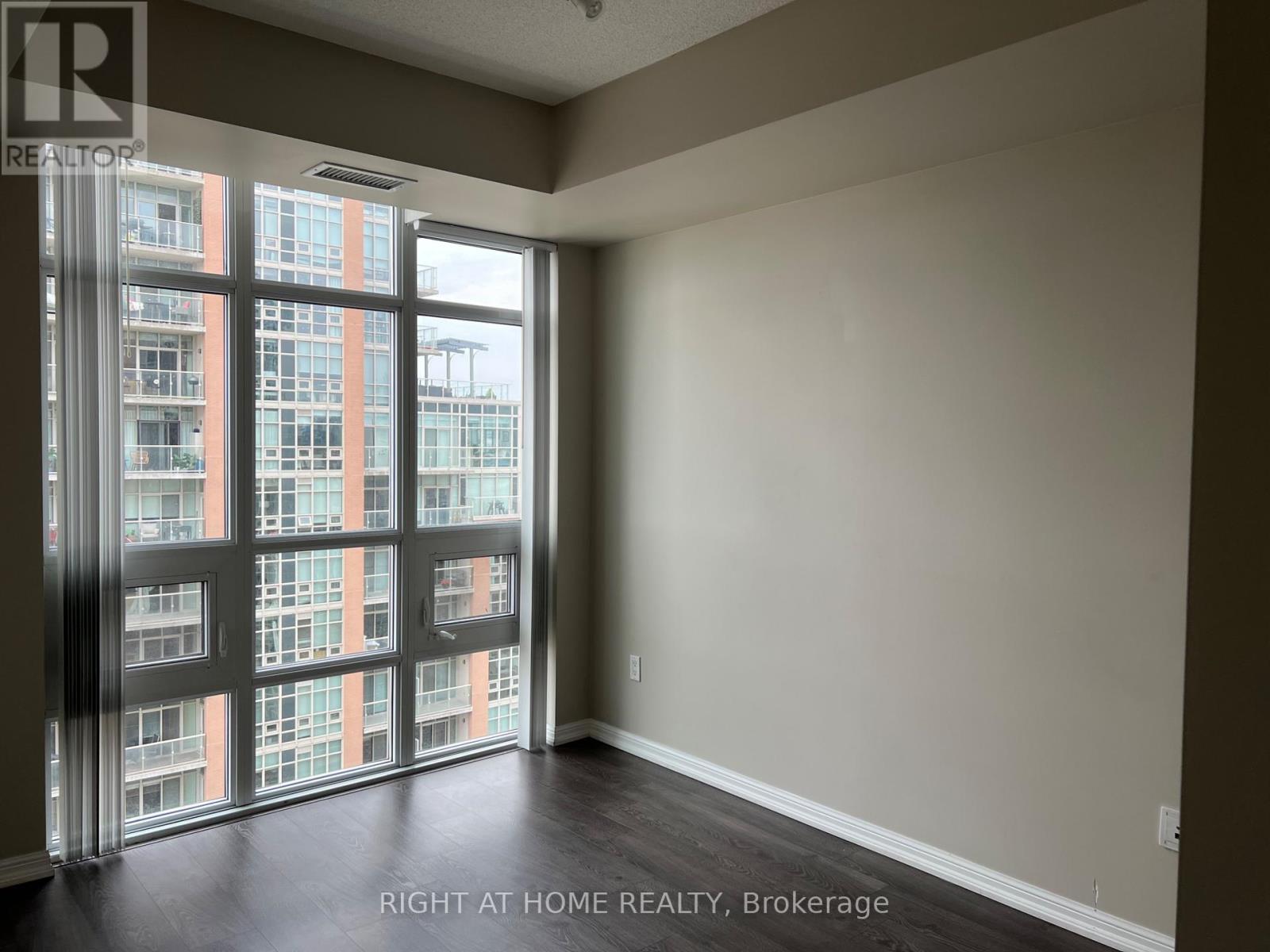 1906 - 65 East Liberty Street, Toronto, Ontario  M6K 3R2 - Photo 13 - C14112102