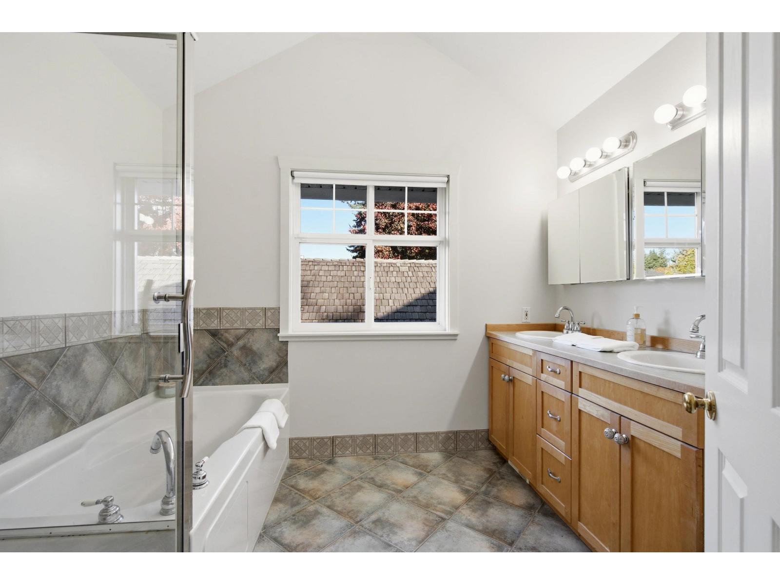 1930 140 Street, Surrey, British Columbia  V4A 4H3 - Photo 32 - R3173473