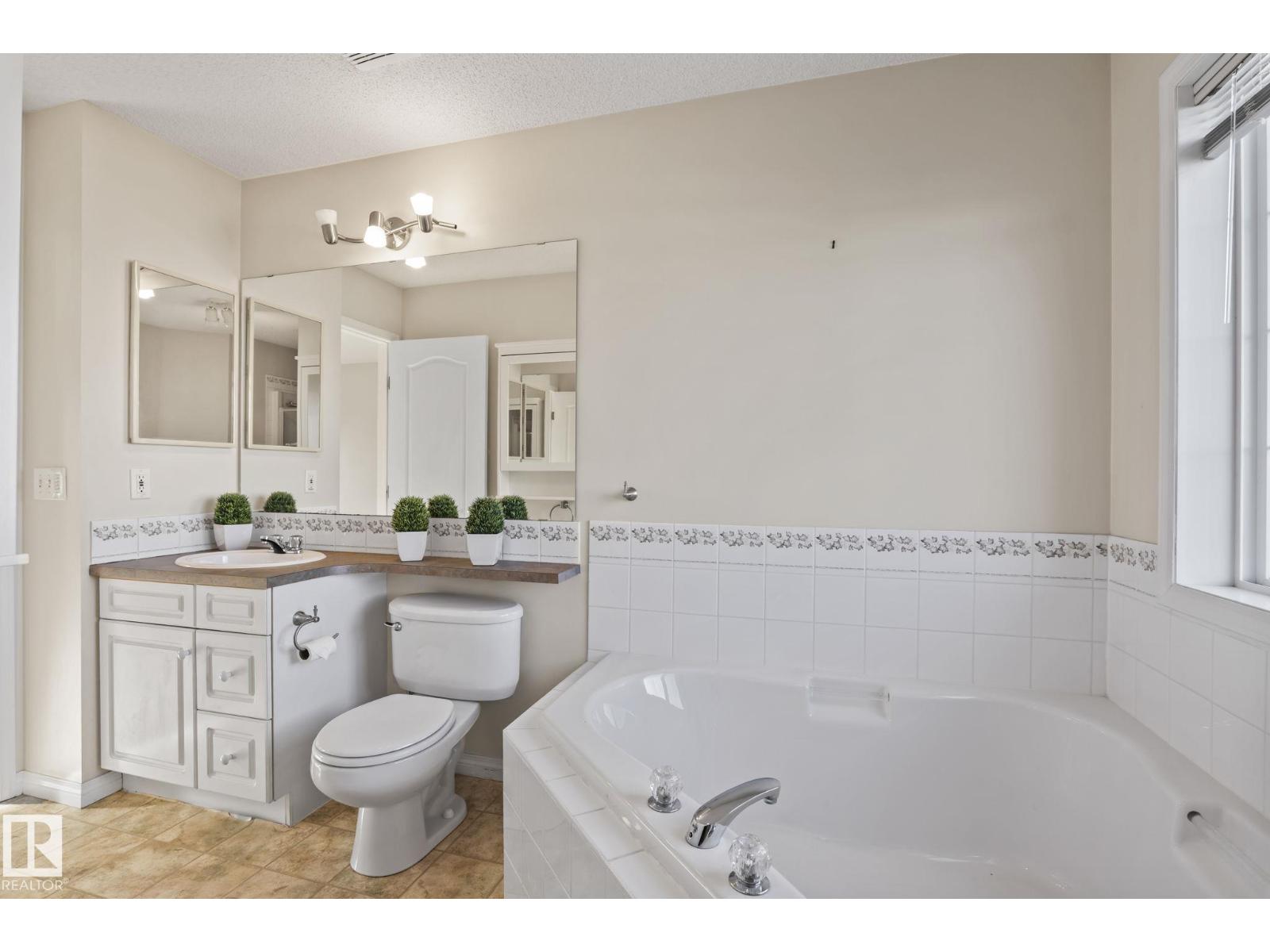 11727 13 Av NW, Edmonton, Alberta  T6J 7G1 - Photo 28 - E4514046