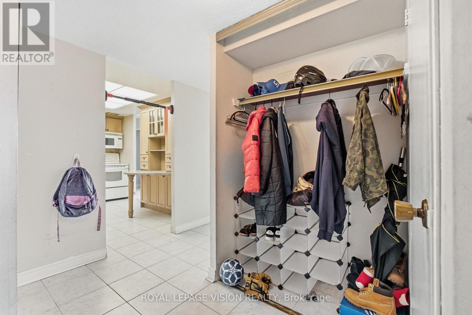 319 - 10 Dean Park Road, Toronto, Ontario  M1B 3G8 - Photo 5 - E14112118