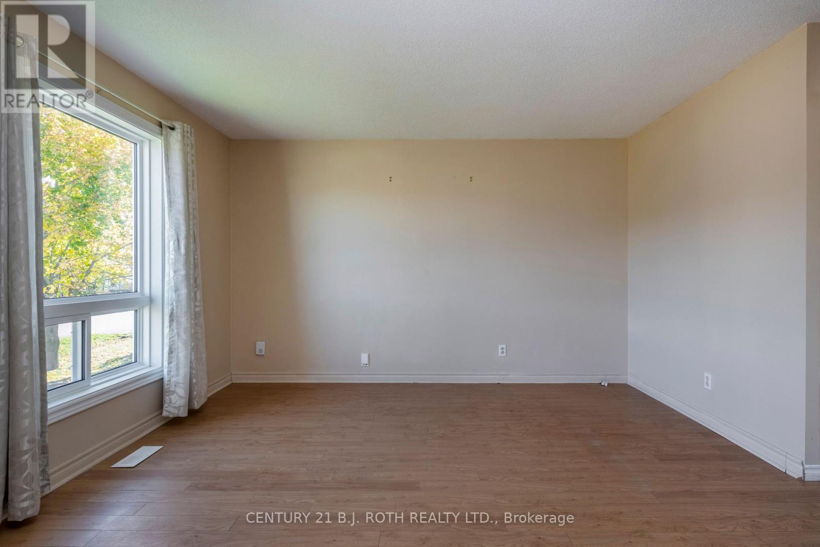 383 High Street, Orillia, Ontario  L3V 4X6 - Photo 9 - S14112002