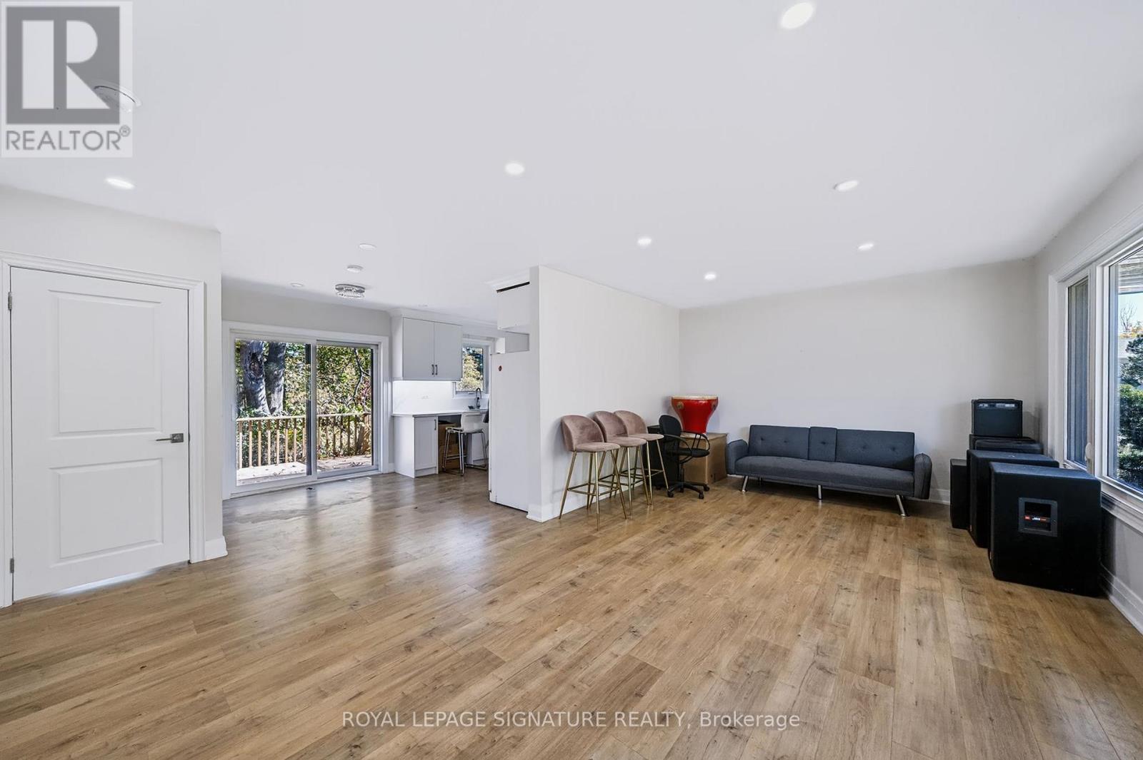 120 Earlton Road, Toronto, Ontario  M1T 2R6 - Photo 4 - E14089666