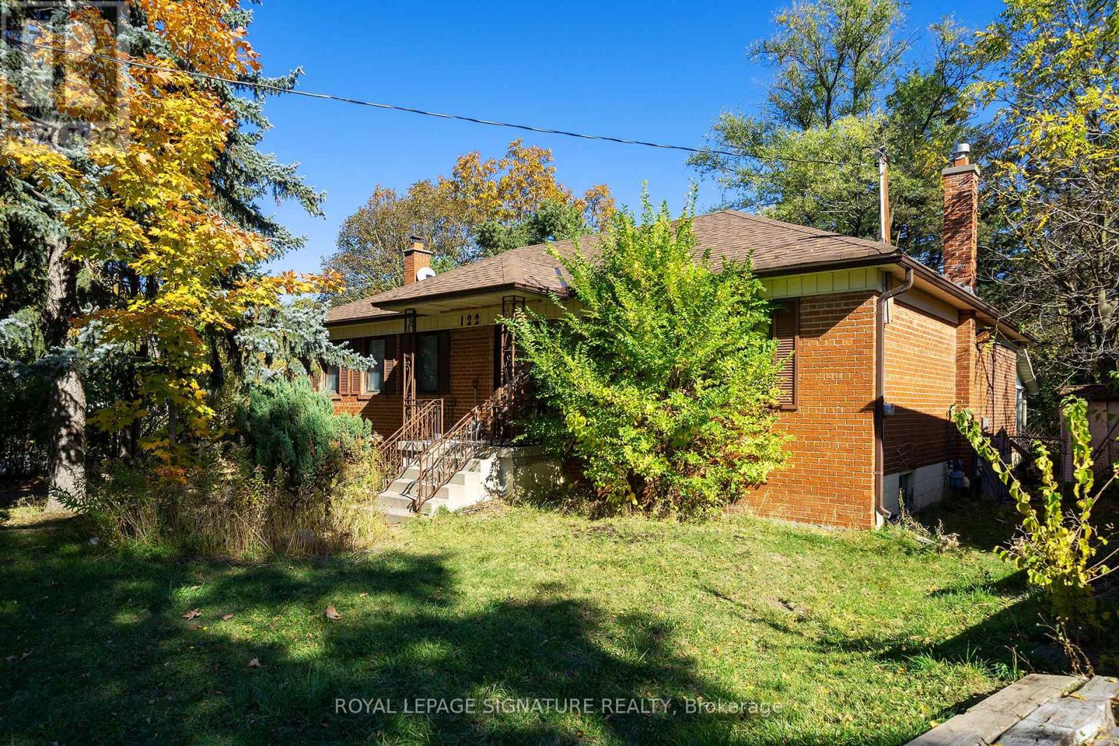 122 EARLTON ROAD, Toronto, Ontario