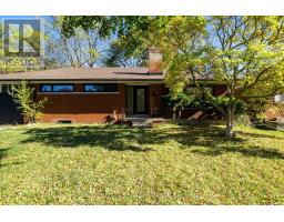 120 EARLTON ROAD, Toronto, Ontario