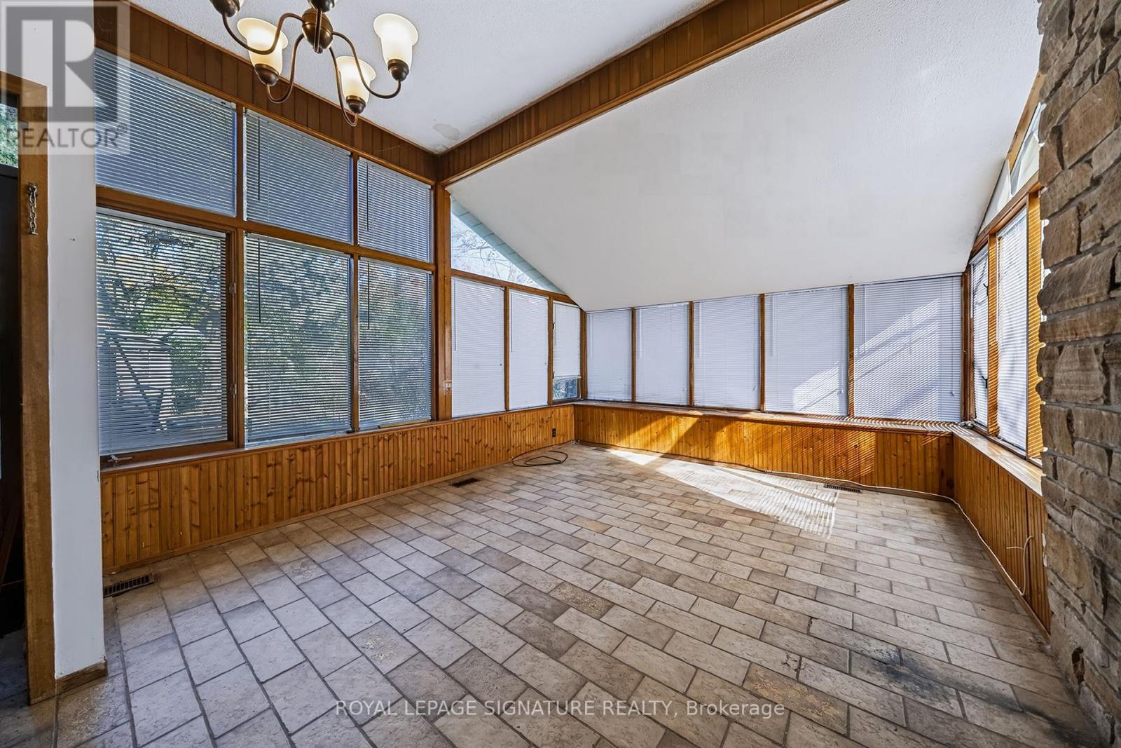 122 Earlton Road, Toronto, Ontario  M1T 2R6 - Photo 7 - E14089670
