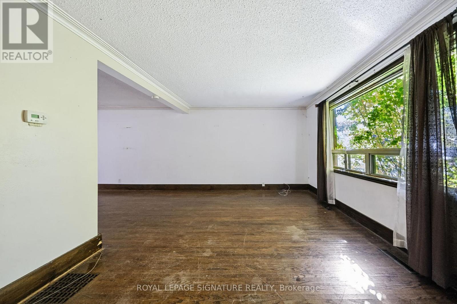 122 Earlton Road, Toronto, Ontario  M1T 2R6 - Photo 4 - E14089670