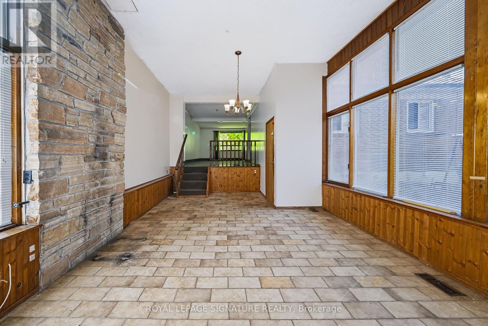 122 Earlton Road, Toronto, Ontario  M1T 2R6 - Photo 8 - E14089670