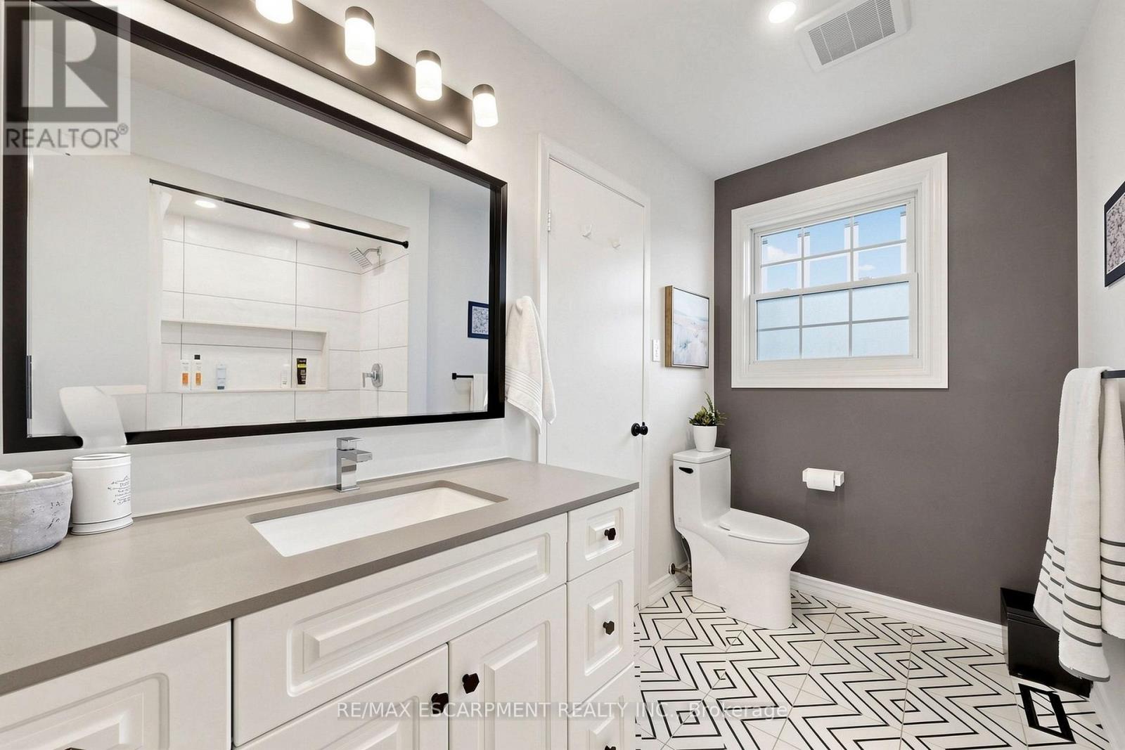 341 Lynnwood Drive, Oakville, Ontario  L6H 1M7 - Photo 24 - W14111866