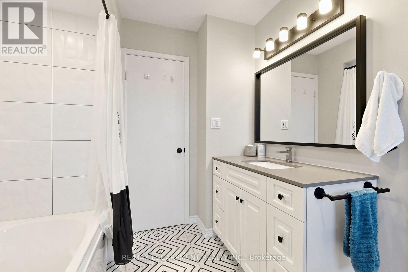 341 Lynnwood Drive, Oakville, Ontario  L6H 1M7 - Photo 25 - W14111866