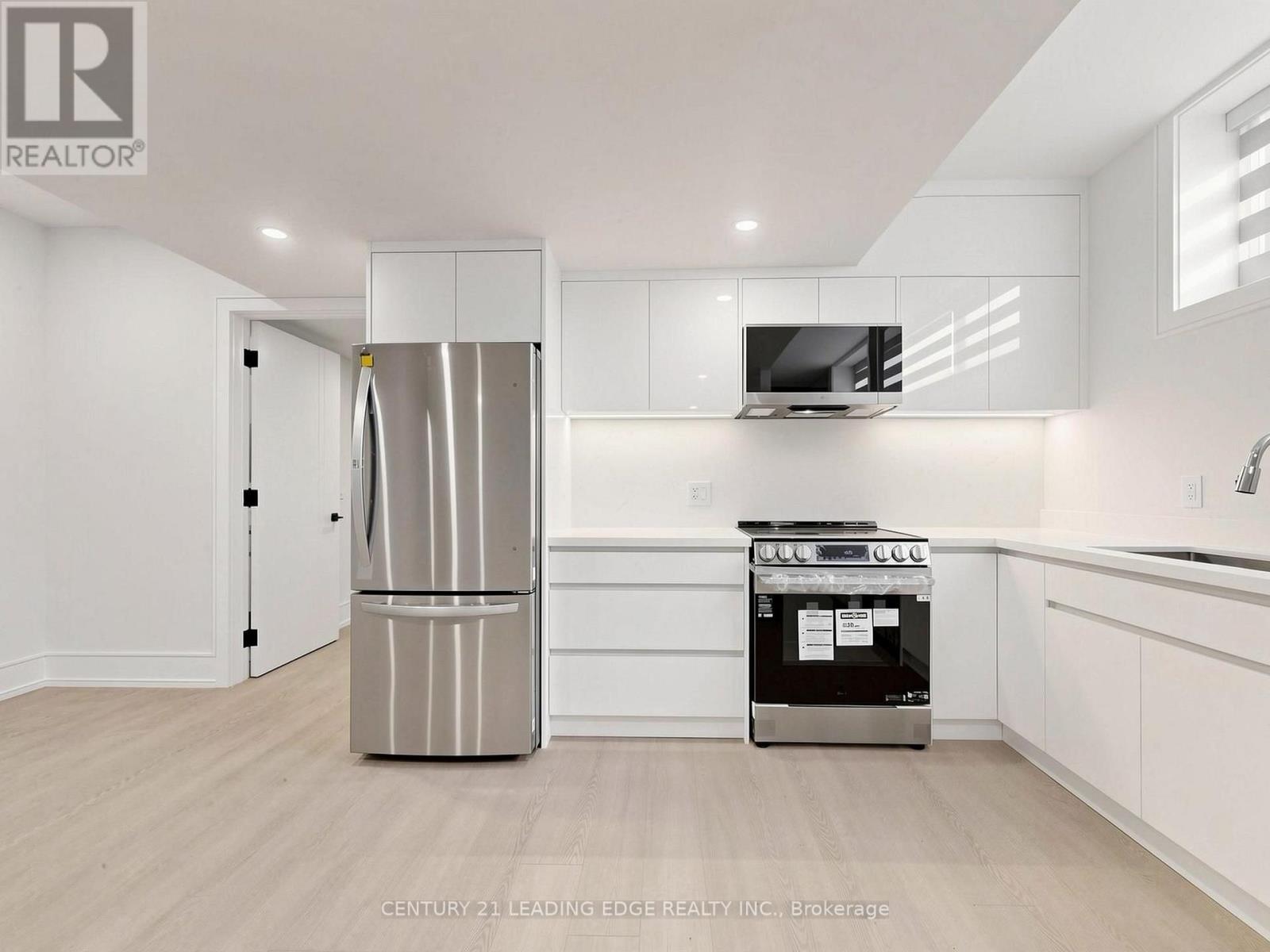 5b - 170 Dixon Road, Toronto, Ontario  M9P 2L8 - Photo 9 - W14111868