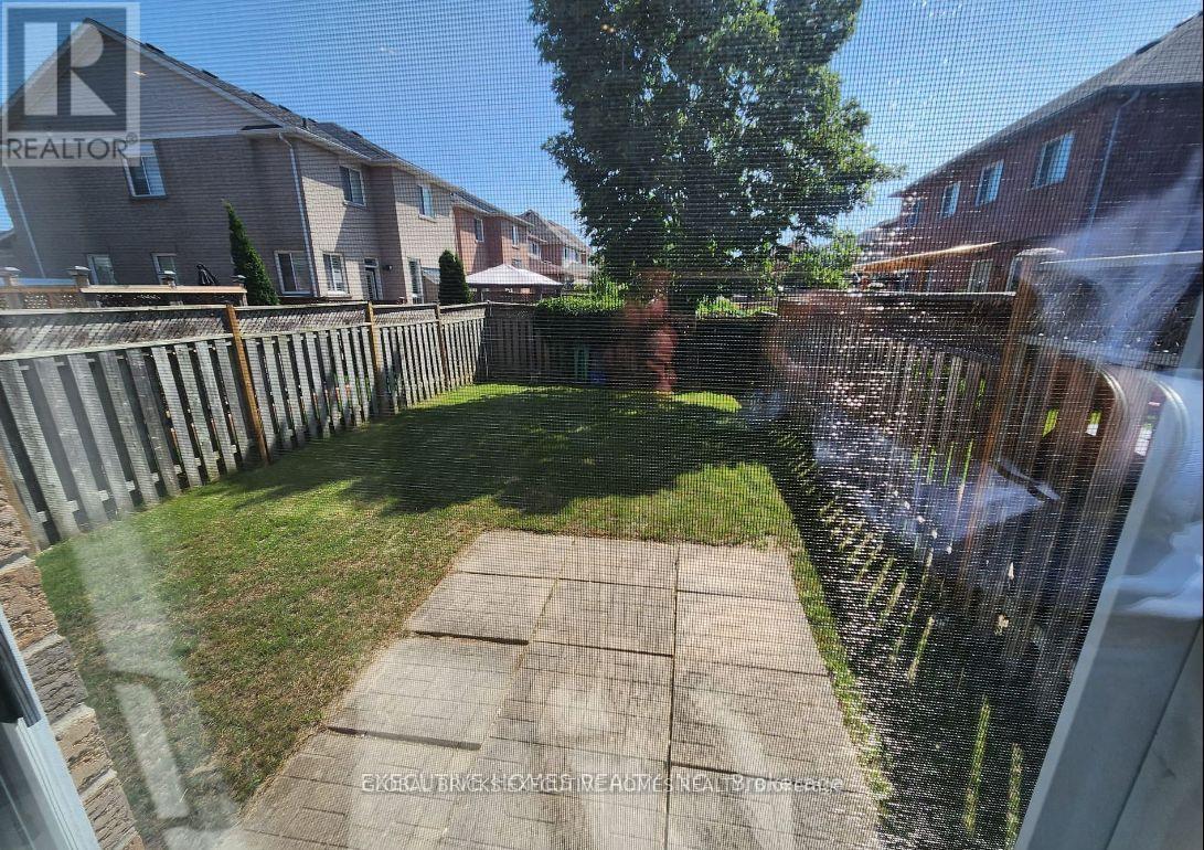 6256 Avonhurst Drive N, Mississauga, Ontario  L5N 7V2 - Photo 14 - W14111870
