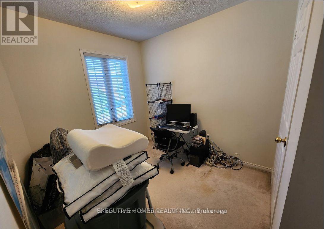 6256 Avonhurst Drive N, Mississauga, Ontario  L5N 7V2 - Photo 25 - W14111870