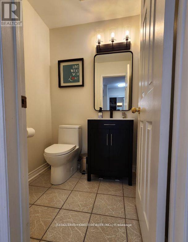 6256 Avonhurst Drive N, Mississauga, Ontario  L5N 7V2 - Photo 7 - W14111870