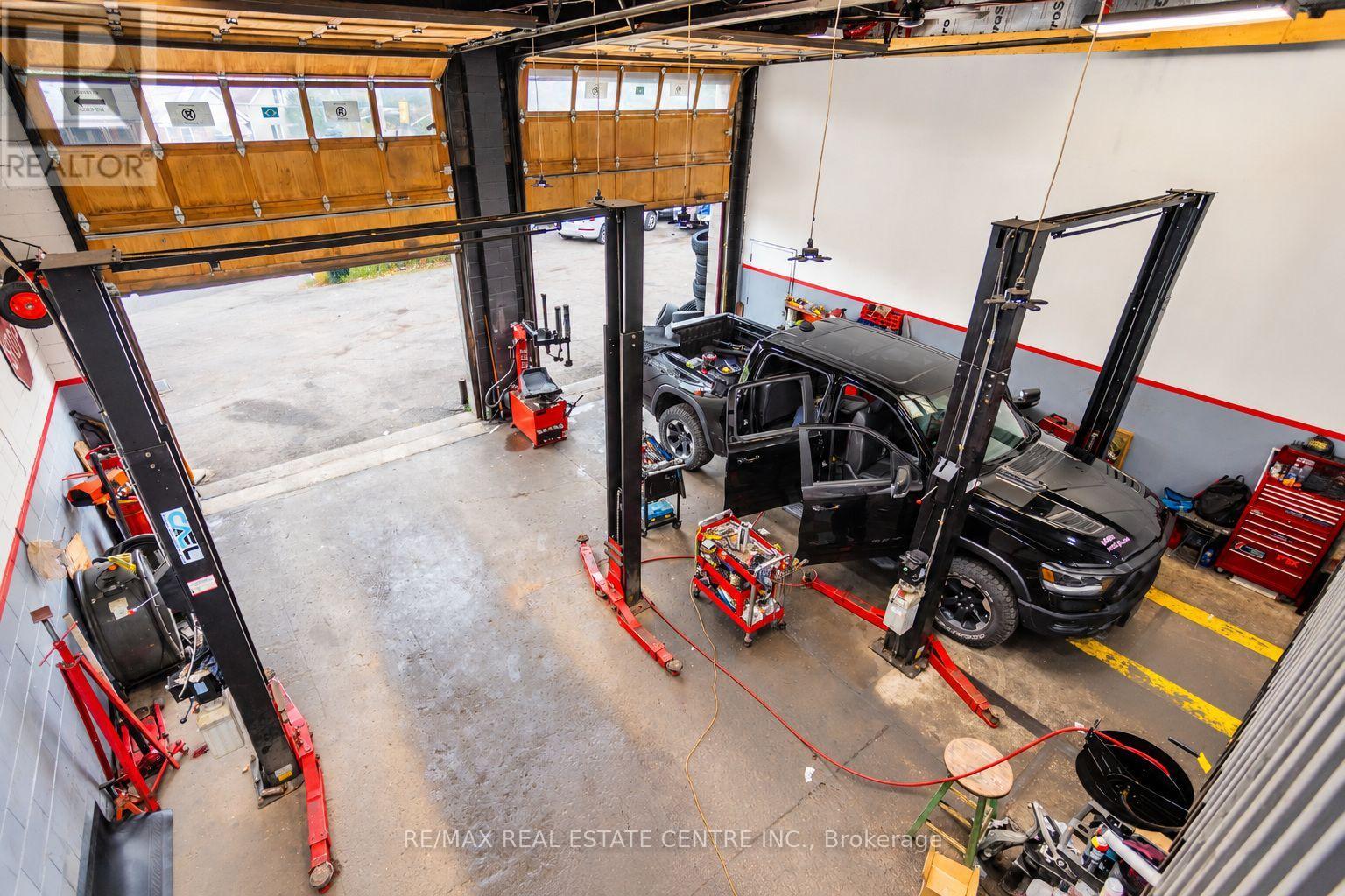 1000 Weston Road, Toronto, Ontario  M6N 3S1 - Photo 17 - W14111882