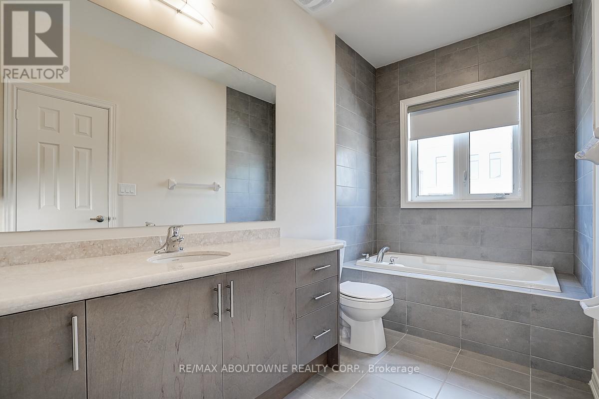 3175 Crystal Drive, Oakville, Ontario  L6M 0W8 - Photo 35 - W14111898
