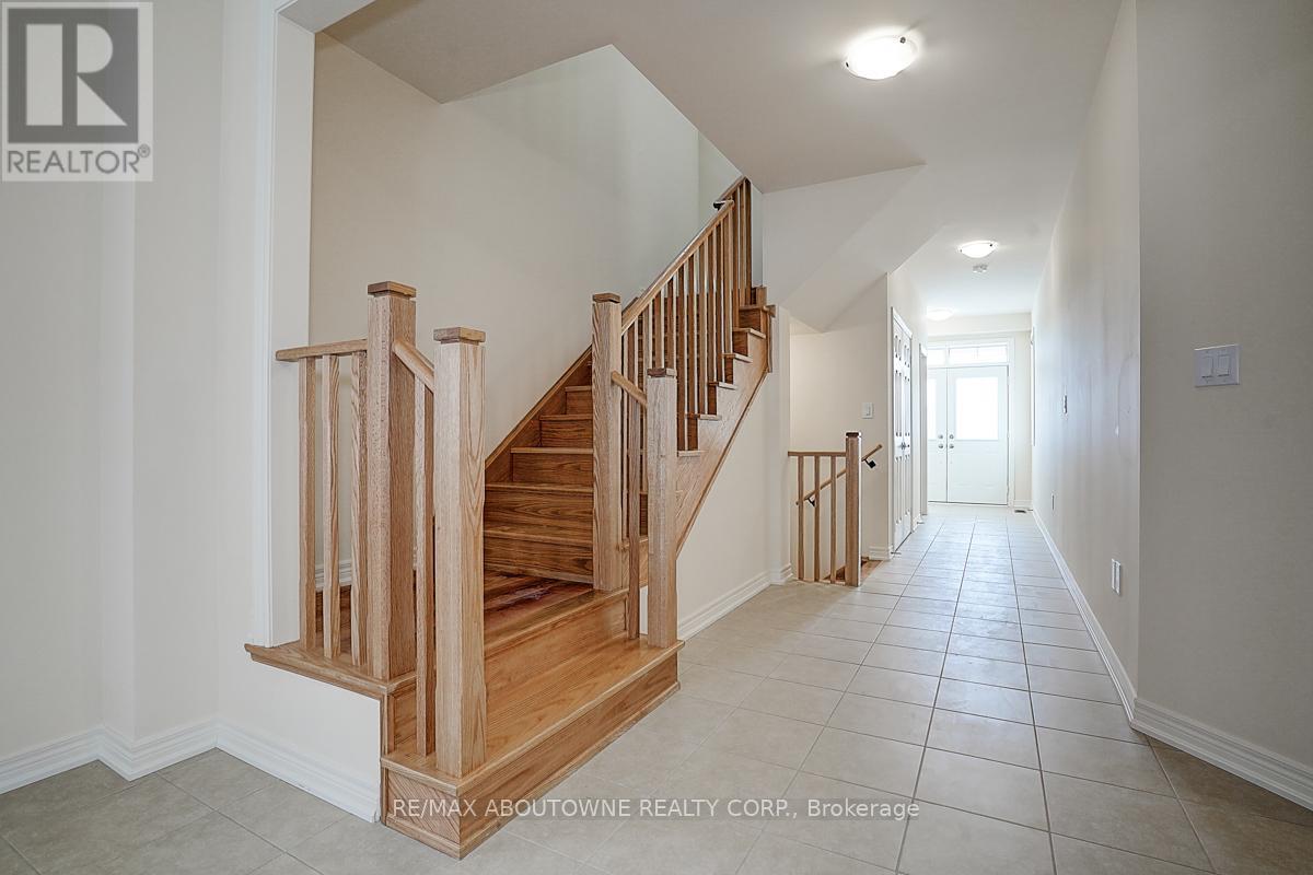 3175 Crystal Drive, Oakville, Ontario  L6M 0W8 - Photo 6 - W14111898