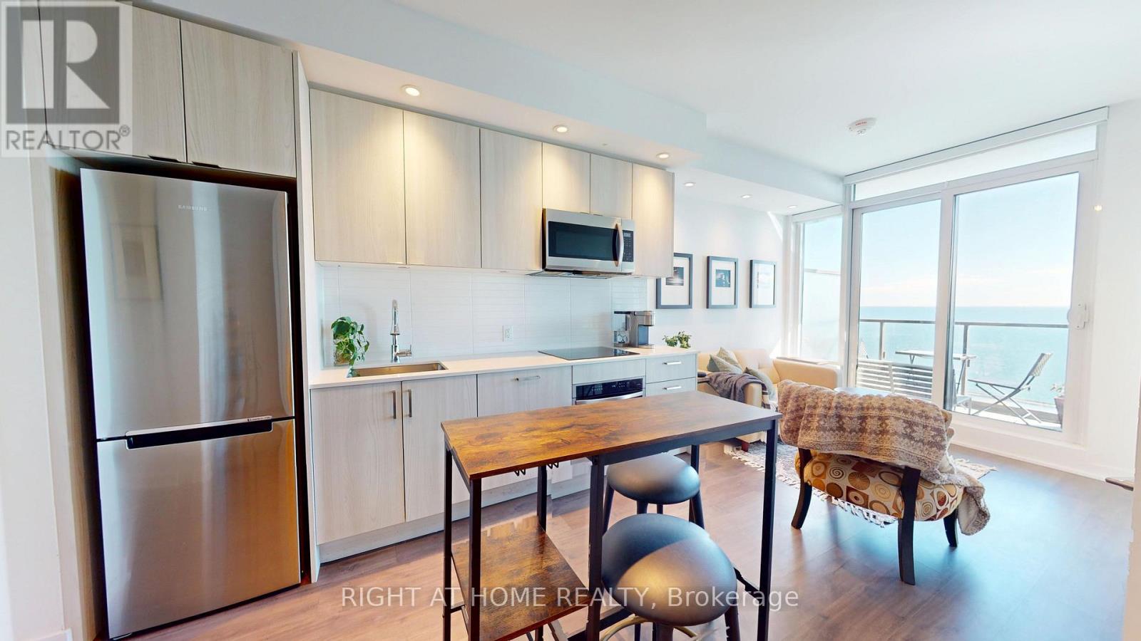 1609 - 1926 LAKE SHORE BOULEVARD W, Toronto, Ontario