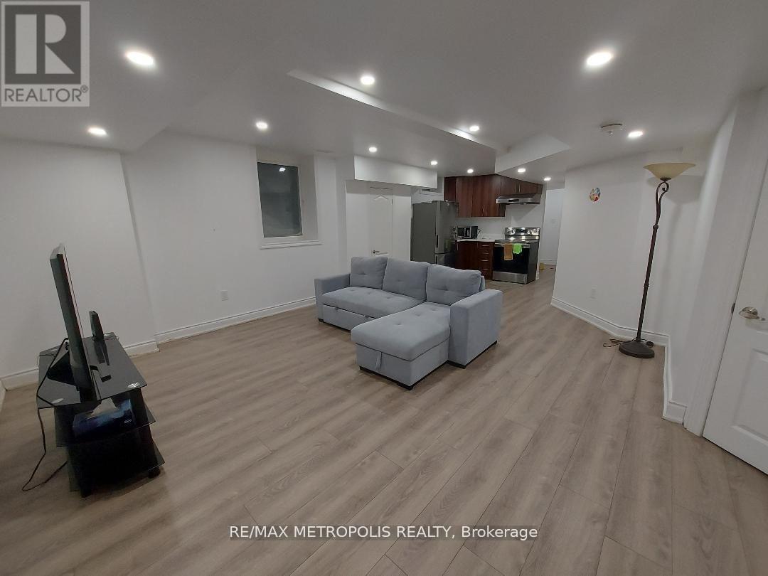 Bsmt - 472 Brisdale Drive, Brampton, Ontario  L7A 4J4 - Photo 6 - W14112100