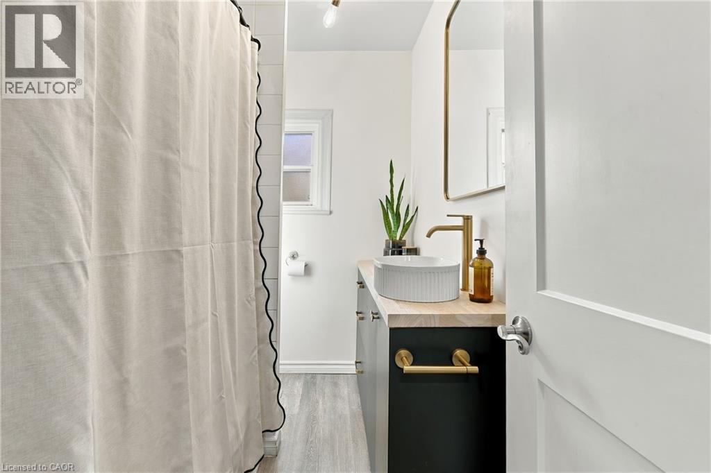 48 Francis Street, Hamilton, Ontario  L8L 3V3 - Photo 19 - 40871872