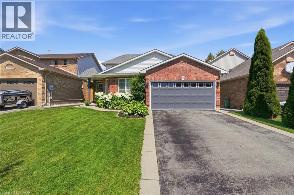 7 ROCKHAVEN Lane, Waterdown, Ontario