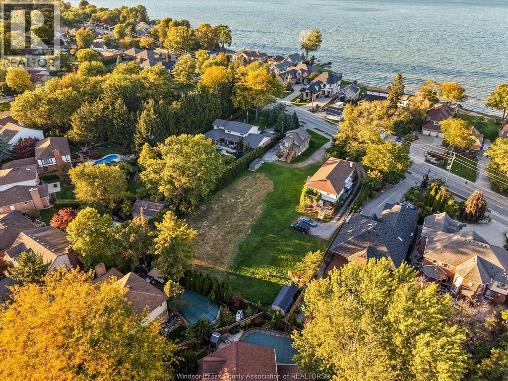 13231/33 Riverside DRIVE East, Tecumseh, Ontario