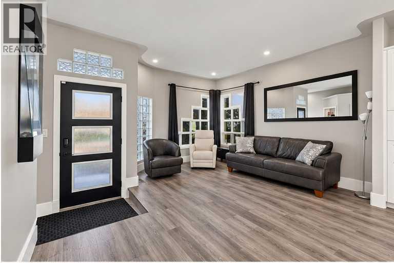 72 Darling Crescent