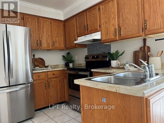 420 Cobblehill Drive, Oshawa, Ontario  L1K 1Y7 - Photo 3 - E14110732