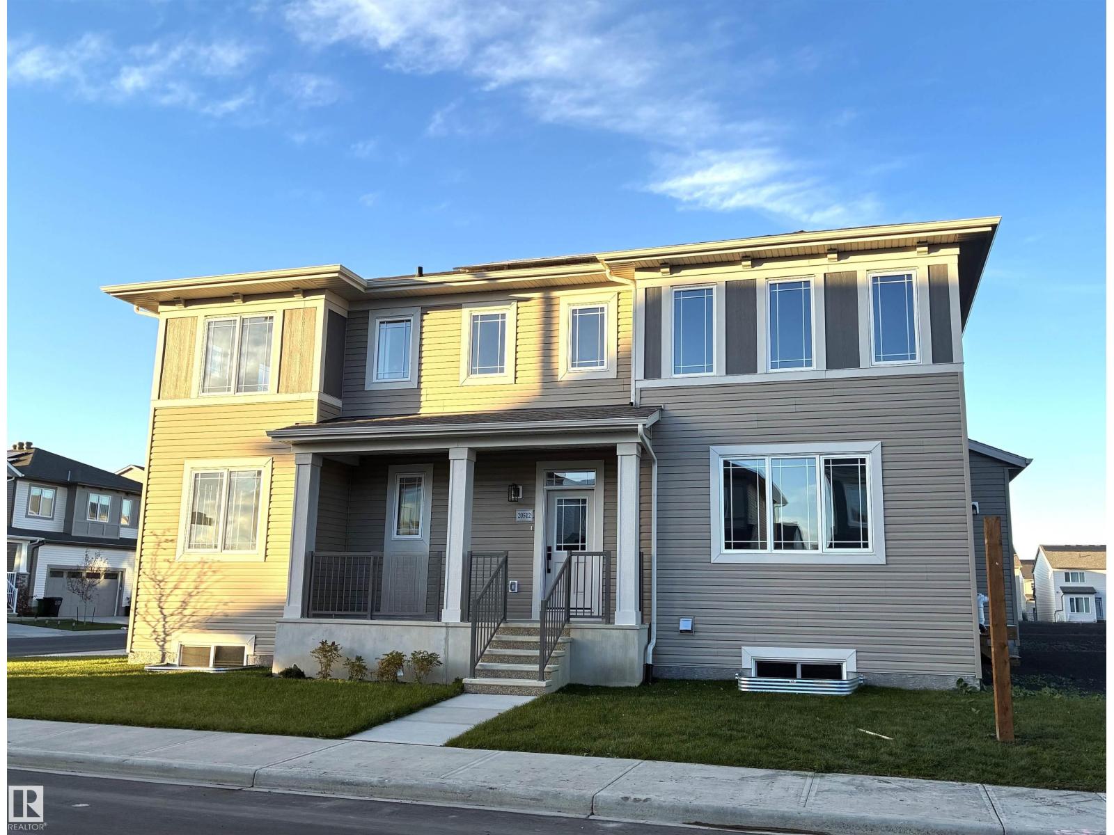 20512 15 AV NW, Edmonton, Alberta