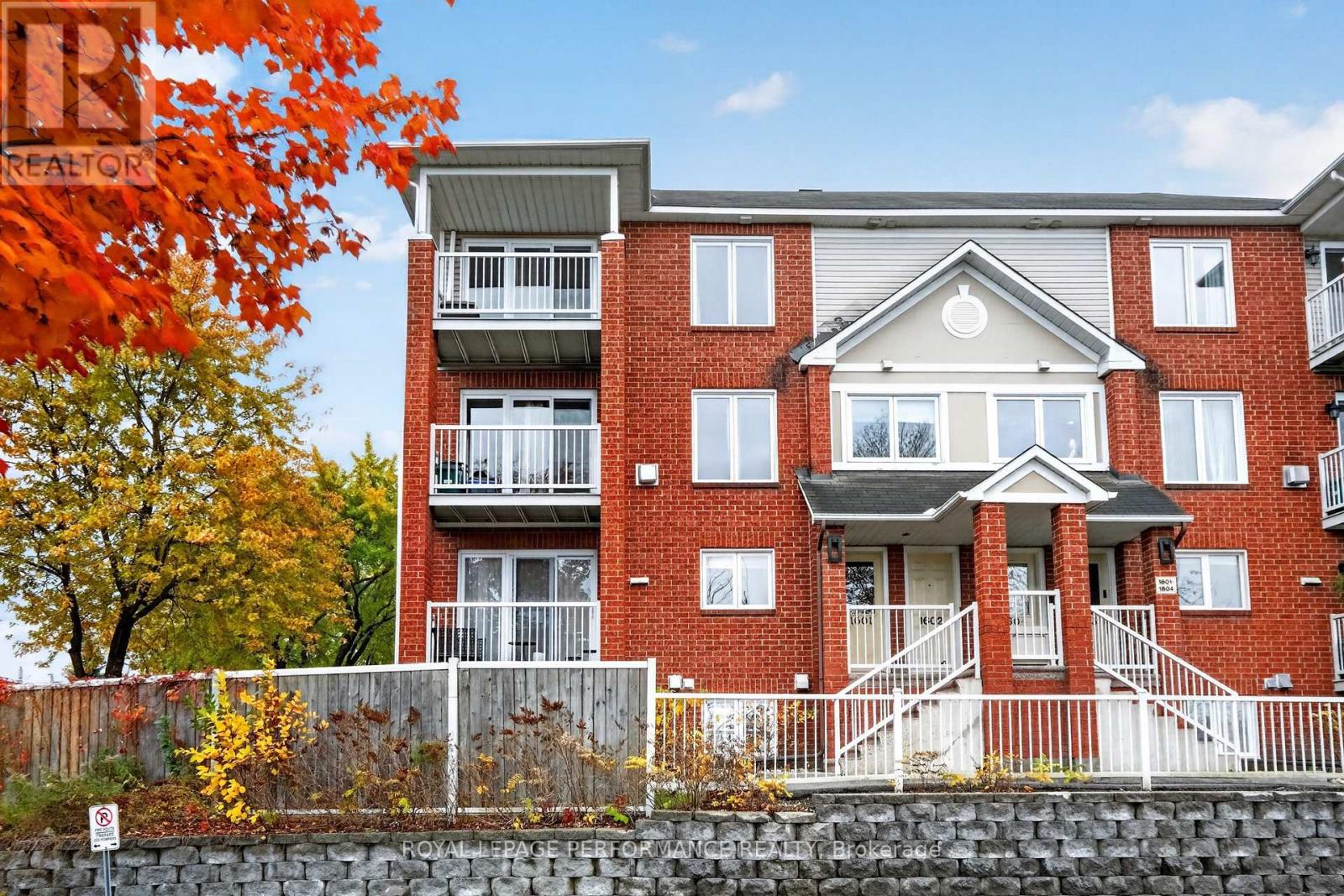 1602 LOCKSLEY LANE, Ottawa, Ontario