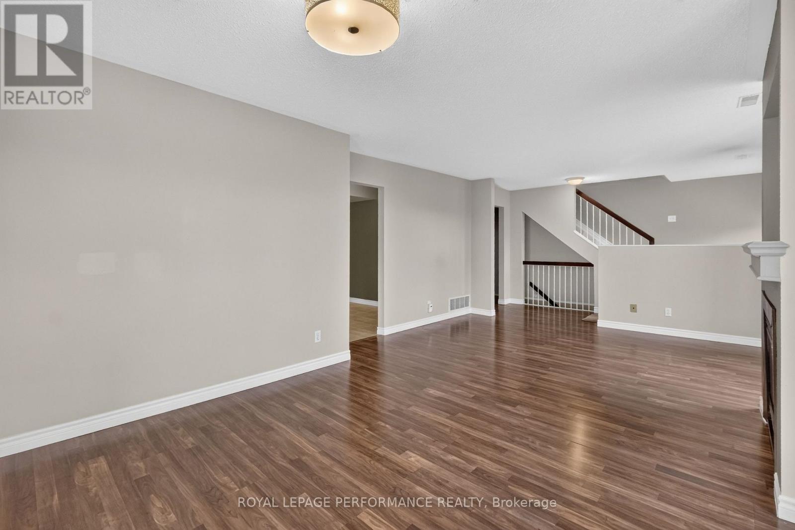 1602 Locksley Lane, Ottawa, Ontario  K1J 1B6 - Photo 12 - X14112176