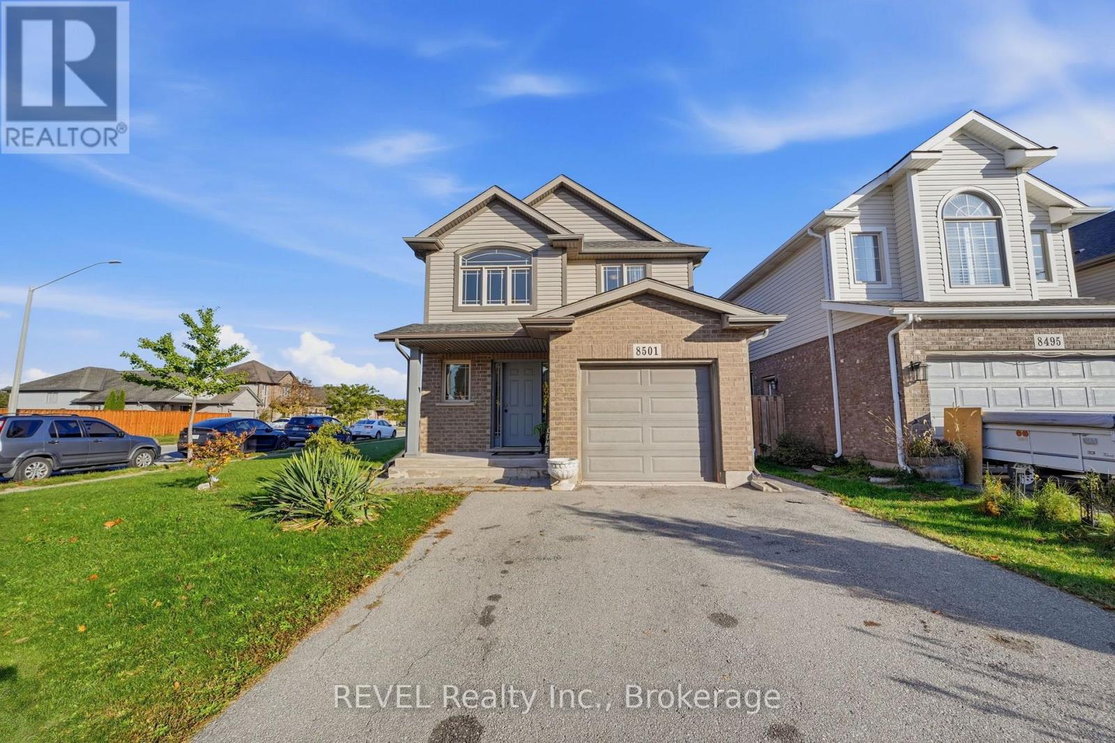 8501 Kelsey Crescent, Niagara Falls, Ontario  L2H 0B2 - Photo 3 - X14112174