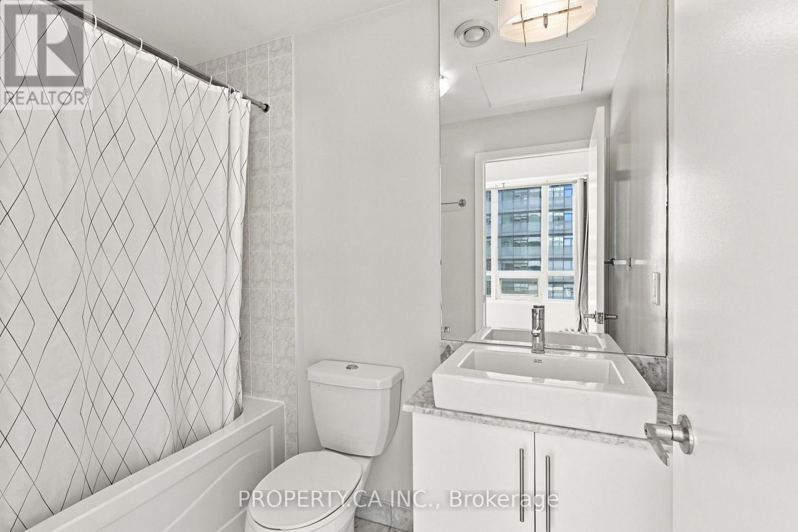 4310 - 55 Bremner Boulevard, Toronto (Waterfront Communities), Ontario  M5J 0A6 - Photo 18 - C14112170