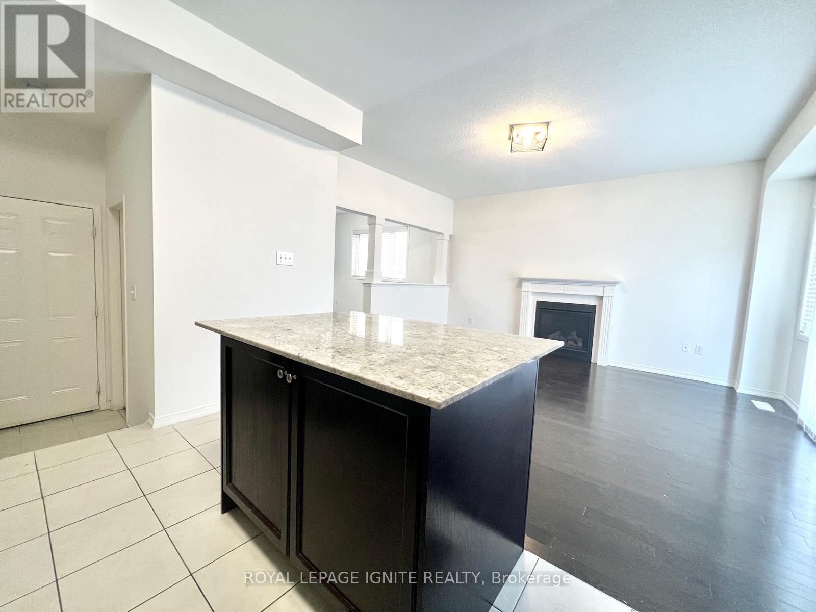 33 Ainsbury Avenue, Ajax (Central East), Ontario  L1Z 0S7 - Photo 6 - E14112226
