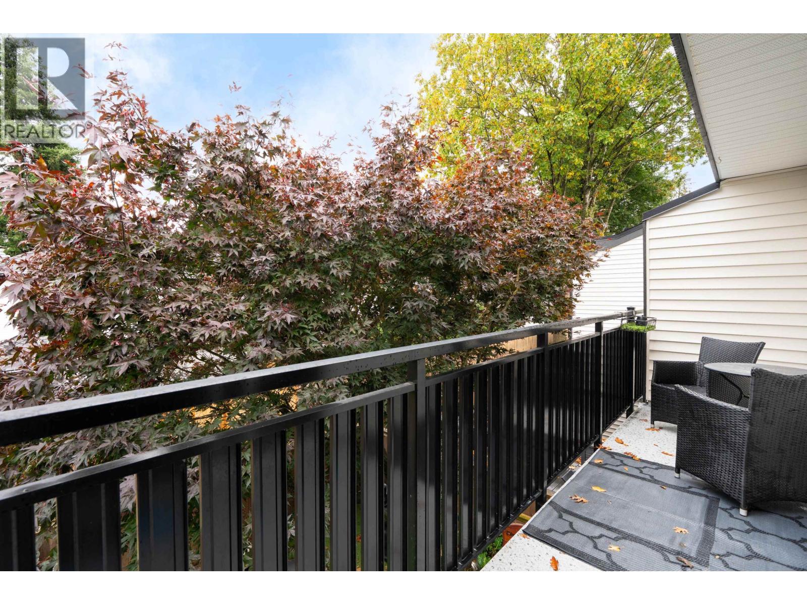 16 12120 189A STREET